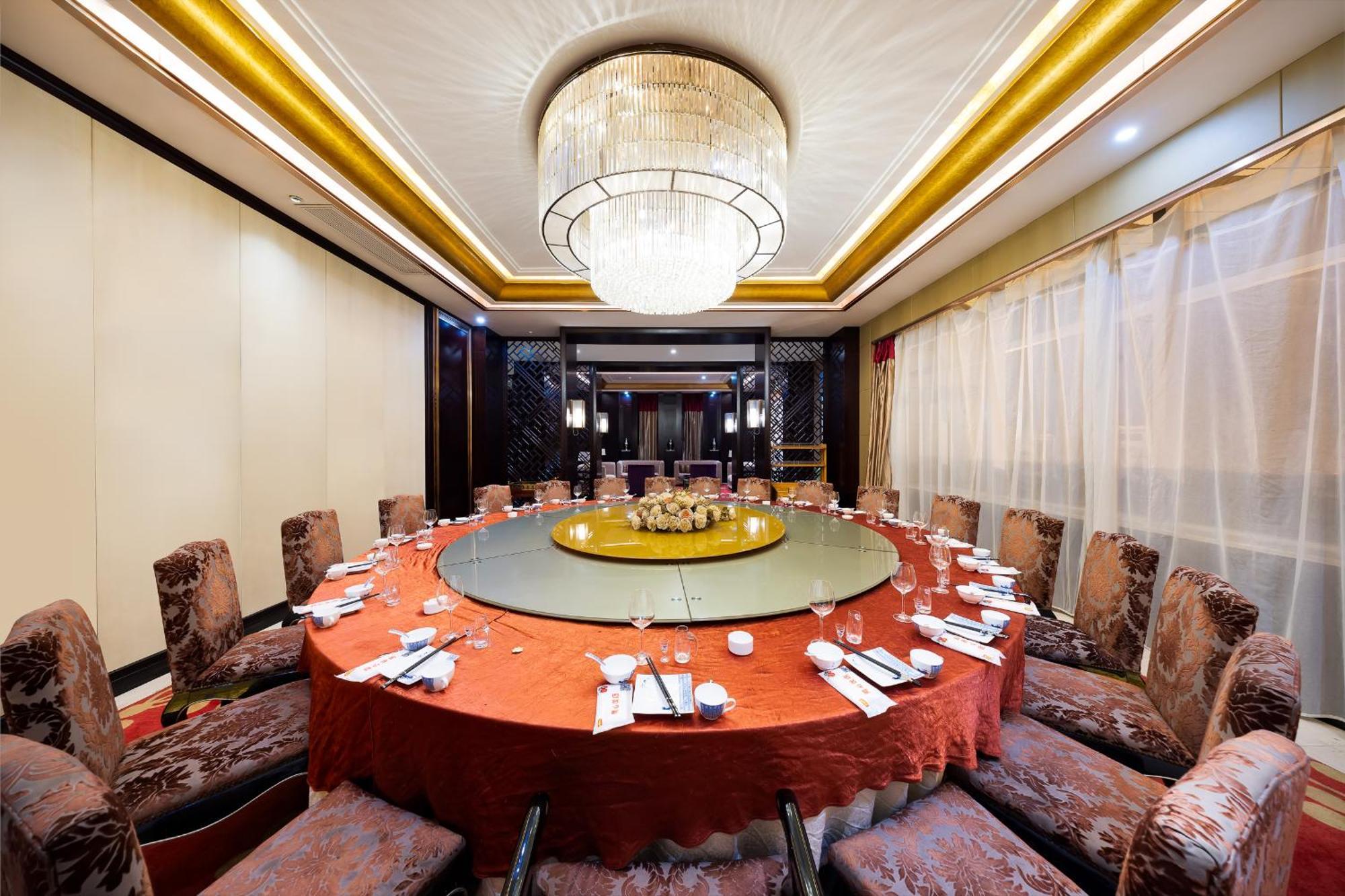 Holiday Inn Express Zhengzhou Airport By Ihg Xinzheng  Экстерьер фото