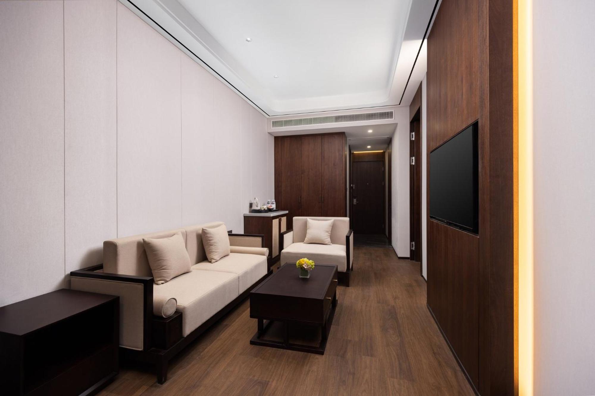 Holiday Inn Express Zhengzhou Airport By Ihg Xinzheng  Экстерьер фото